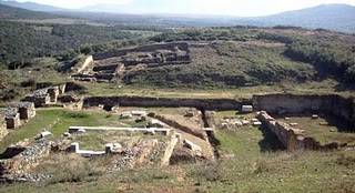 Αρχαιοκάπηλοι κατέσκαψαν την αρχαία πόλη Ιδομεναί στα Σκόπια