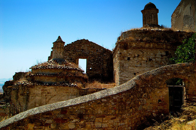 Perierga.gr - Craco, μια πόλη φάντασμα!