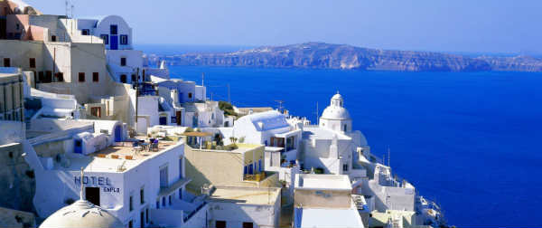 Οι ξενοδόχοι ρίχνουν τις τιμές για τους Έλληνες