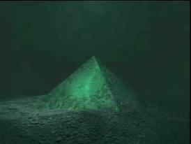Πυραμίδες βυθισμένες στο Τρίγωνο των Βερμούδων