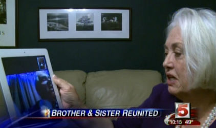 Εψαχνε 60 χρόνια την αδερφή του, την βρήκε 8χρονος γείτονας στο Facebook