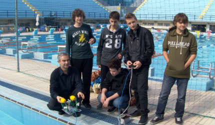 Μαθητές κατασκεύασαν ρομπότ που εξερευνά το θαλάσσιο βυθό