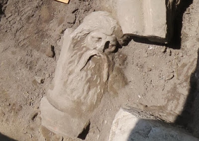 Ανακαλύφθηκε άγαλμα του Σιληνού στην Πέλλα