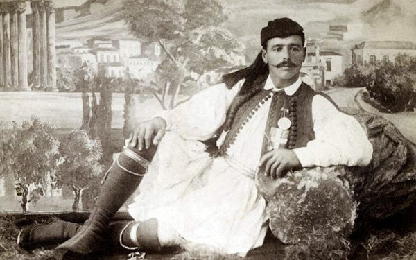 Όταν ο Σπύρος Λούης κόβει πρώτος το νήμα τερματισμού στο αγώνισμα του Μαραθωνίου